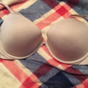 Victoria’s Secret 38D Padded Plunge Bra